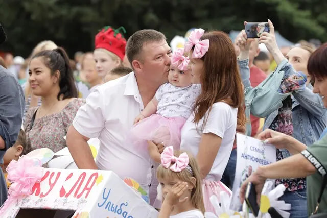 Всероссийская акция «Россия — семья семей» стартовала в Екатеринбурге