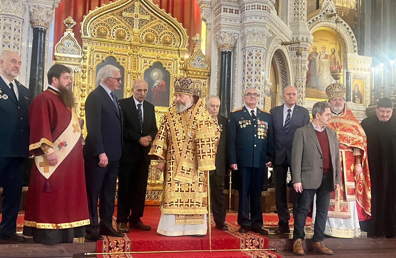 В столичном храме Христа Спасителя состоялась Божественная литургия в честь Дня памяти святой великомученицы Варвары — небесной покровительницы горняков и ракетных войск стратегического назначения