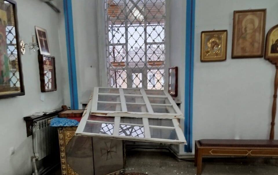 Церковь оказывает помощь пострадавшим при обстреле Рыльска