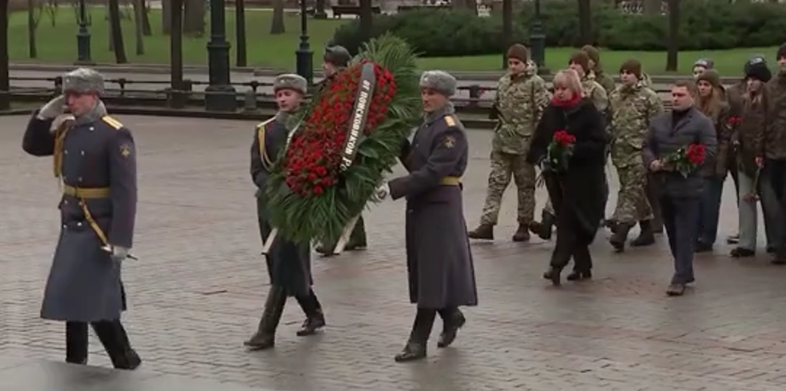 В России отметили день Воинской славы, установленный в память о подвиге Неизвестного солдата