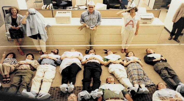 Кабмин поддержал законопроект о запрете богослужений в многоквартирном доме