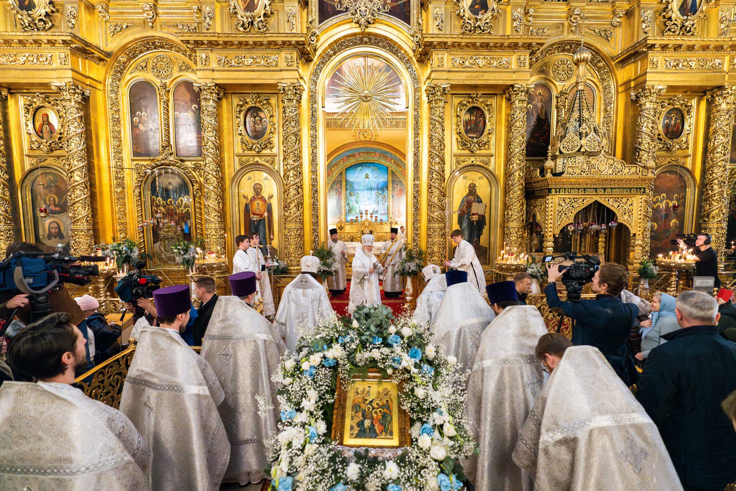 В праздник Крещения Господня Патриарх Кирилл совершил Литургию в Богоявленском Елоховском соборе Москвы