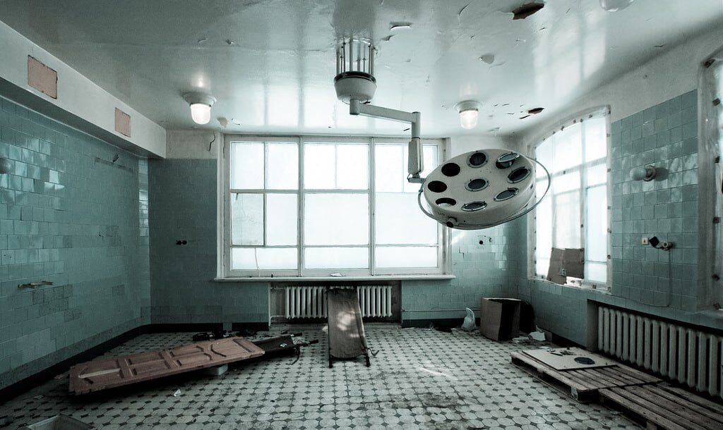 С жалобой на массовое закрытие роддомов и женских консультаций в России обратился Думский комитет по защите семьи к главе СКР Александру Бастрыкину, генпрокурору Игорю Краснову, министру здравоохранения Михаилу Мурашко и вице-премьеру Татьяне Голиковой