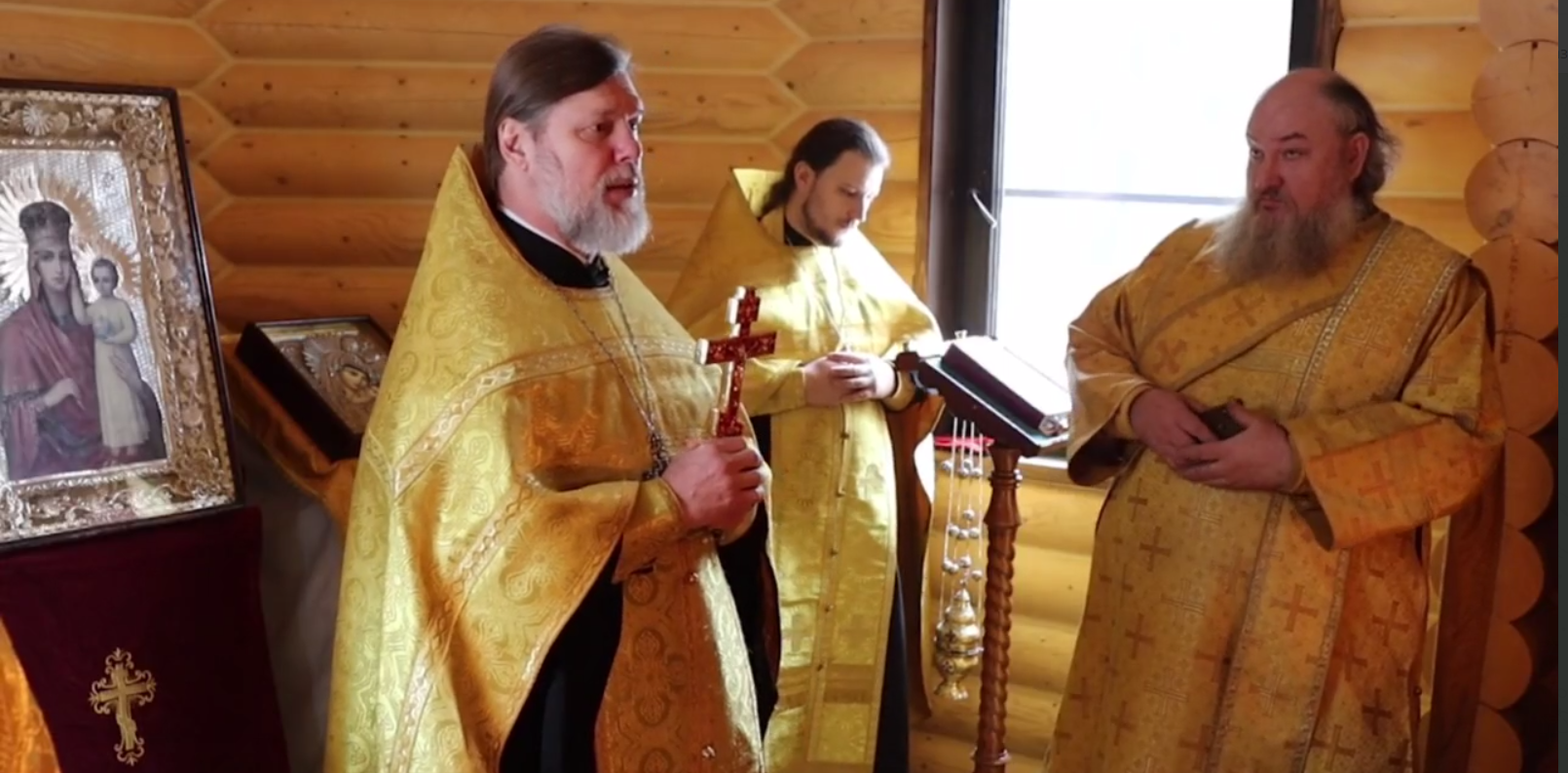В храме-часовне при Краснодарском военном госпитале сегодня состоялся первый молебен с акафистом св. Луке Крымскому