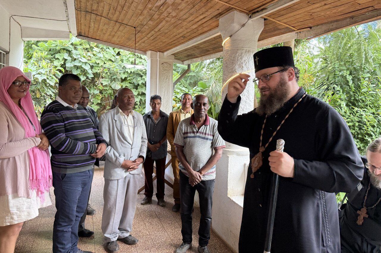 Митрополит Константин посетил приход в честь Архангела Михаила в столице Мадагаскара