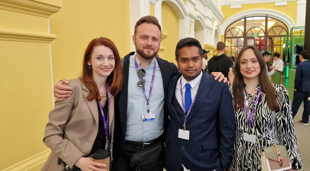 Ведущие англоязычного проекта «Russian Ark» Андрей Афанасьев и Анжелика Кареткина приняли участие в Международном Цифровом Форуме в Нижнем Новгороде