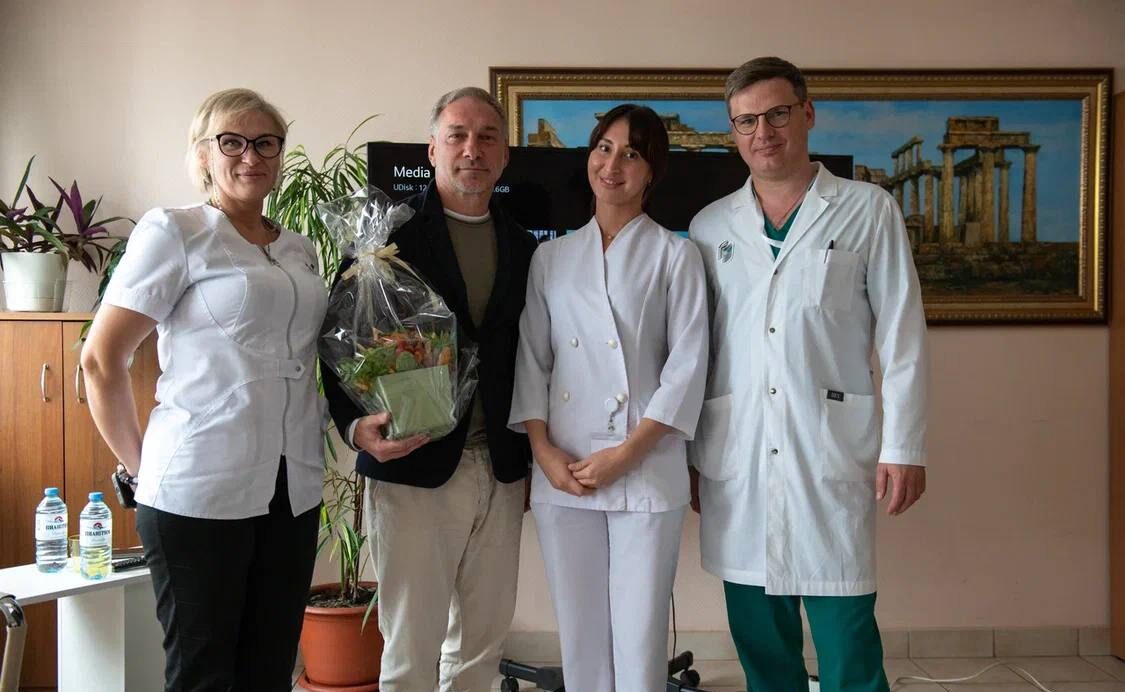 Творческий вечер актера фильма «Мамино письмо» Николая Перминова прошел в отделении опухолей гепатопанкреатобилиарной зоныОнкоцентра НМИЦ Блохина