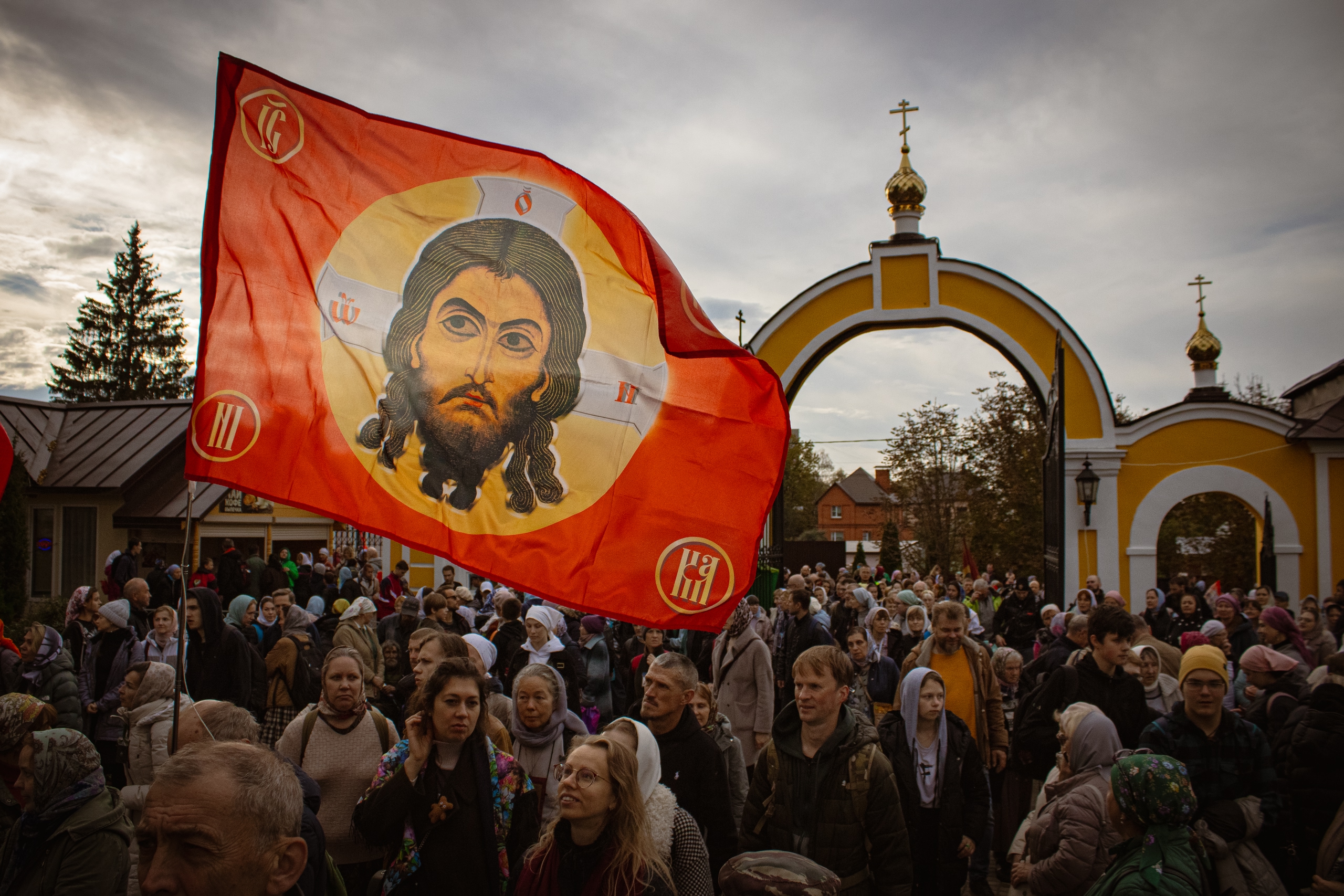 Ежегодный Крестный ход «Тропой Преподобного Сергия» состоялся и в очередной раз собрал огромное количество верующих