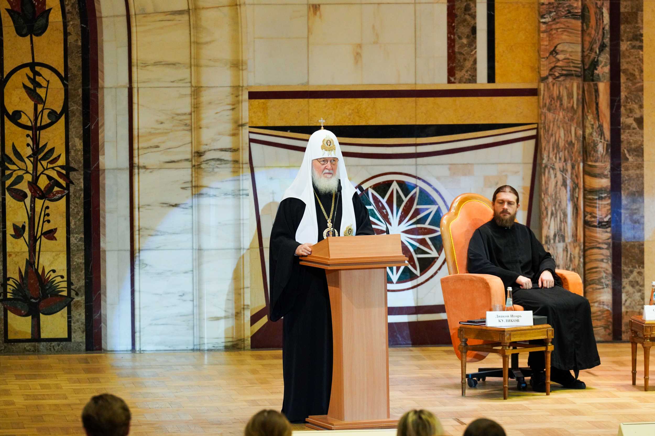 Святейший Патриарх поблагодарил руководство частных клиник, которые добровольно отозвали свои лицензии на аборты