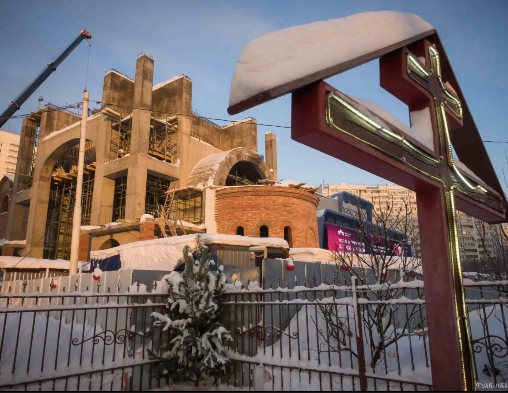 В Москве заложили памятную капсулу в основание первого в столице храма Царя Николая II