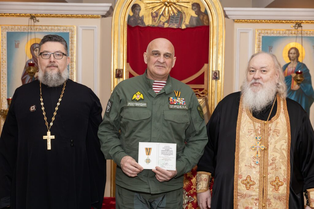 Ведущий программы «Дорога» на «СПАСЕ», заслуженный артист России Алексей Огурцов награжден медалью Ордена Благоверного князя Дмитрия Донского