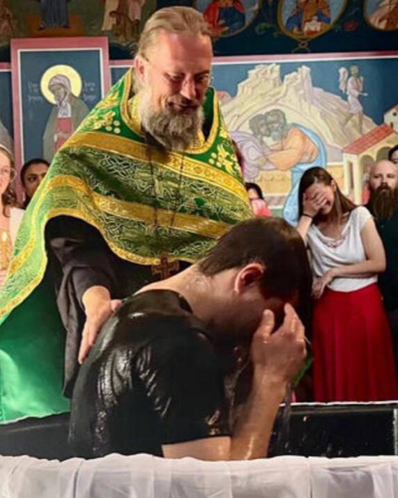 От 16 000 до 18 000 новообращенных по всей Америке приняли православие в период между Лазаревой и Великой субботой.