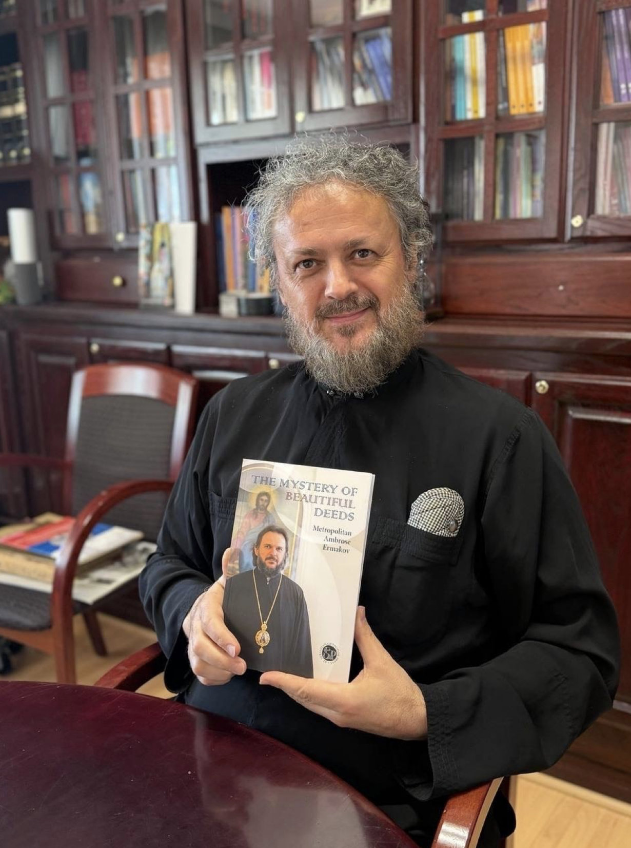 В США вышла книга митрополита Амвросия «Таинство прекрасных дел» на английском языке