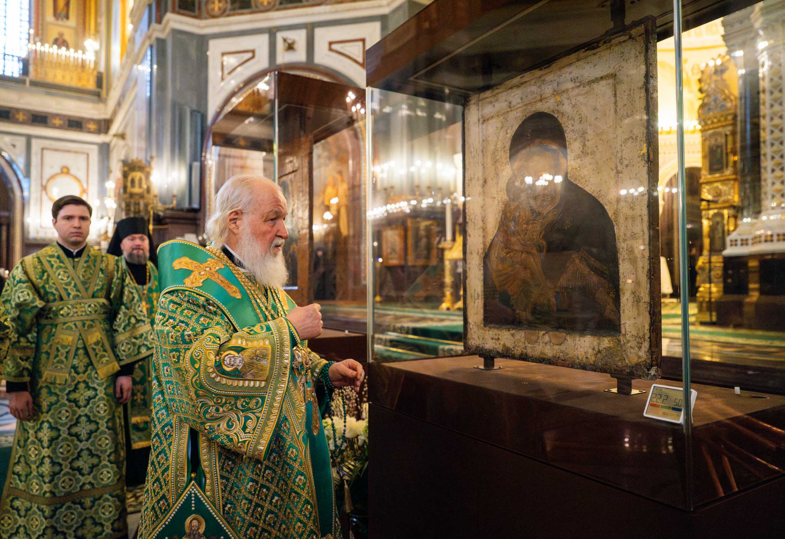 Патриарх Кирилл поблагодарил Владимира Путина за возвращение Владимирской и Донской икон Богородицы Церкви