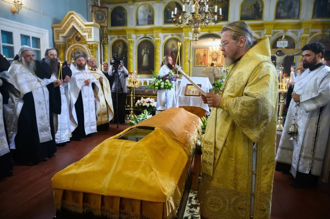 В Псковской области простились с иеромонахом Романом (Матюшиным)