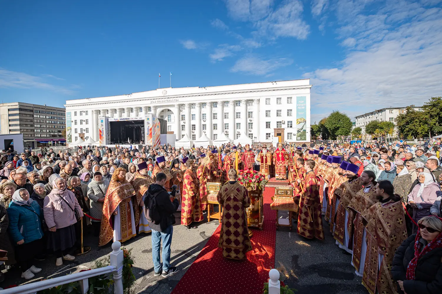 В Ульяновске впервые совершено богослужение на месте уничтоженного Троицкого собора