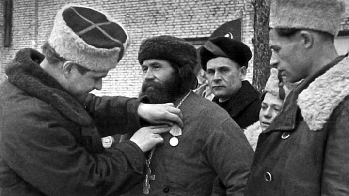 «С молитвой в сердце»: в Музее Победы представлена выставка о духовенстве в годы Великой Отечественной войны